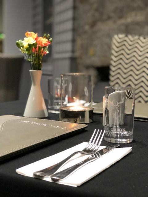 Haughton Arms Hotel Alford  Esterno foto