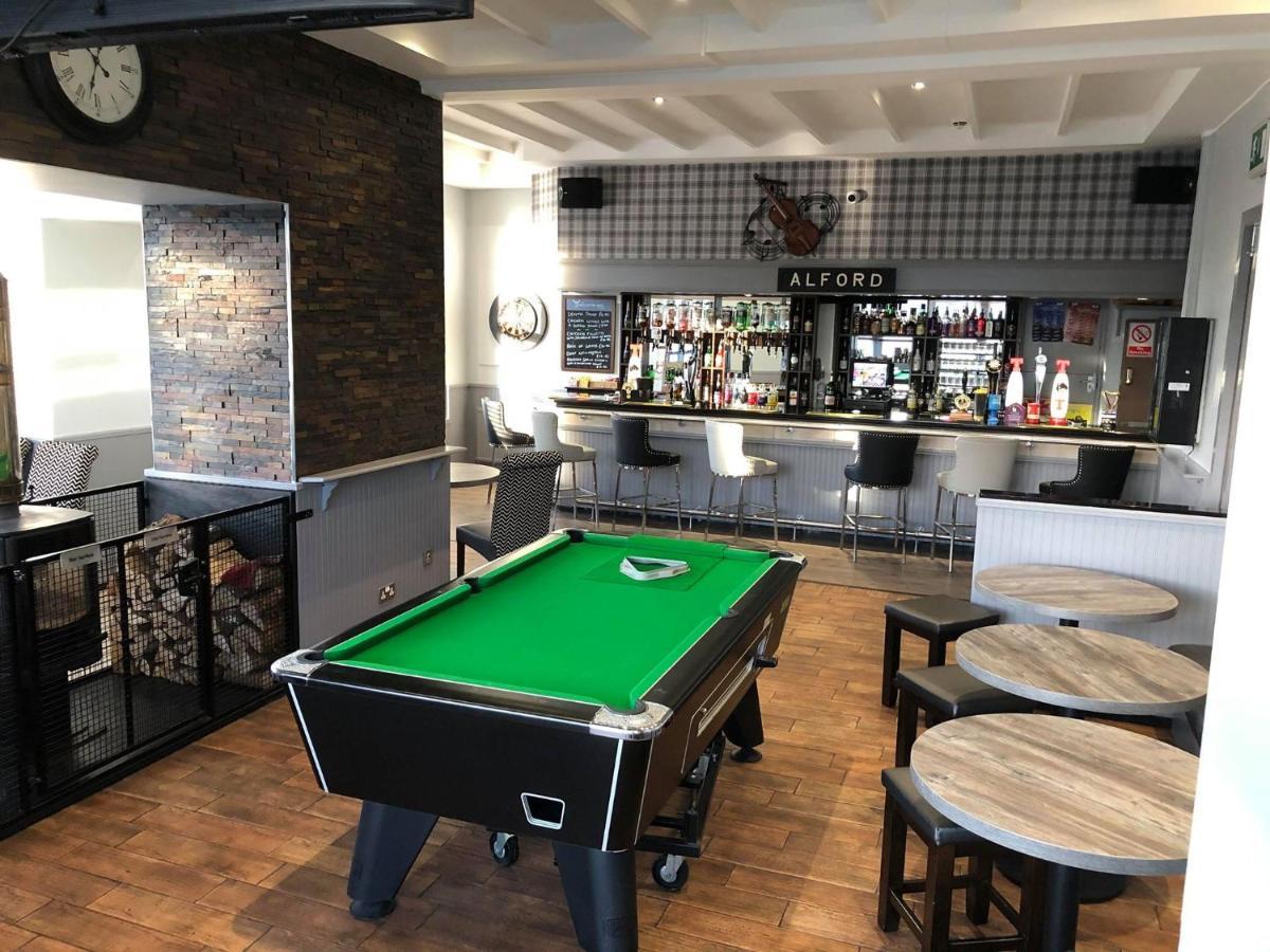 Haughton Arms Hotel Alford  Esterno foto