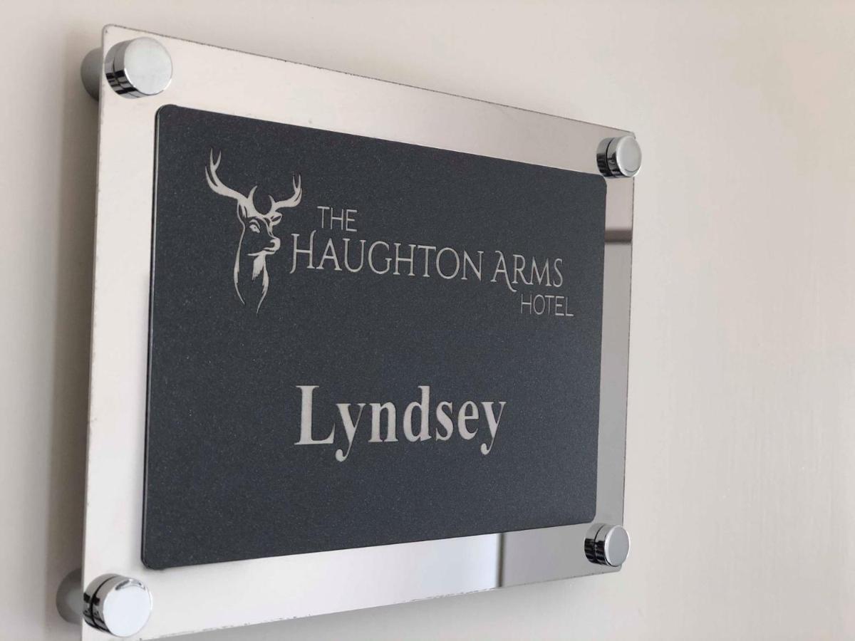 Haughton Arms Hotel Alford  Esterno foto